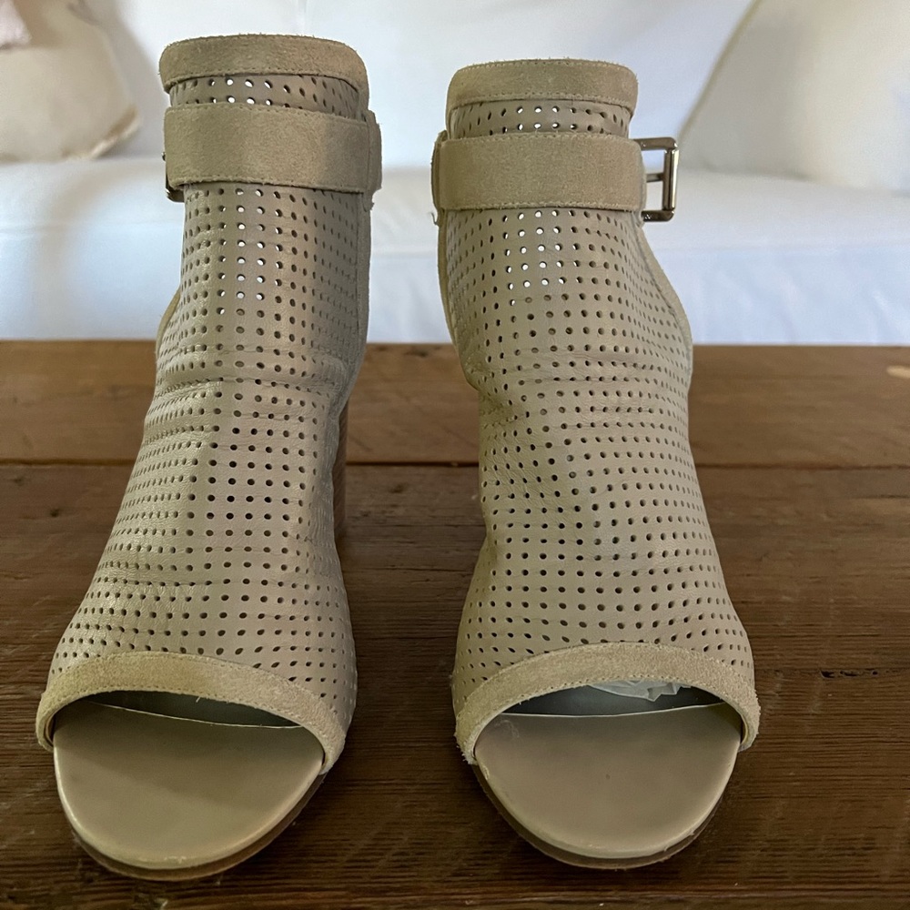 Sam Edelman Size 8.5 Chunky Heel Sandal - Picture 3 of 5